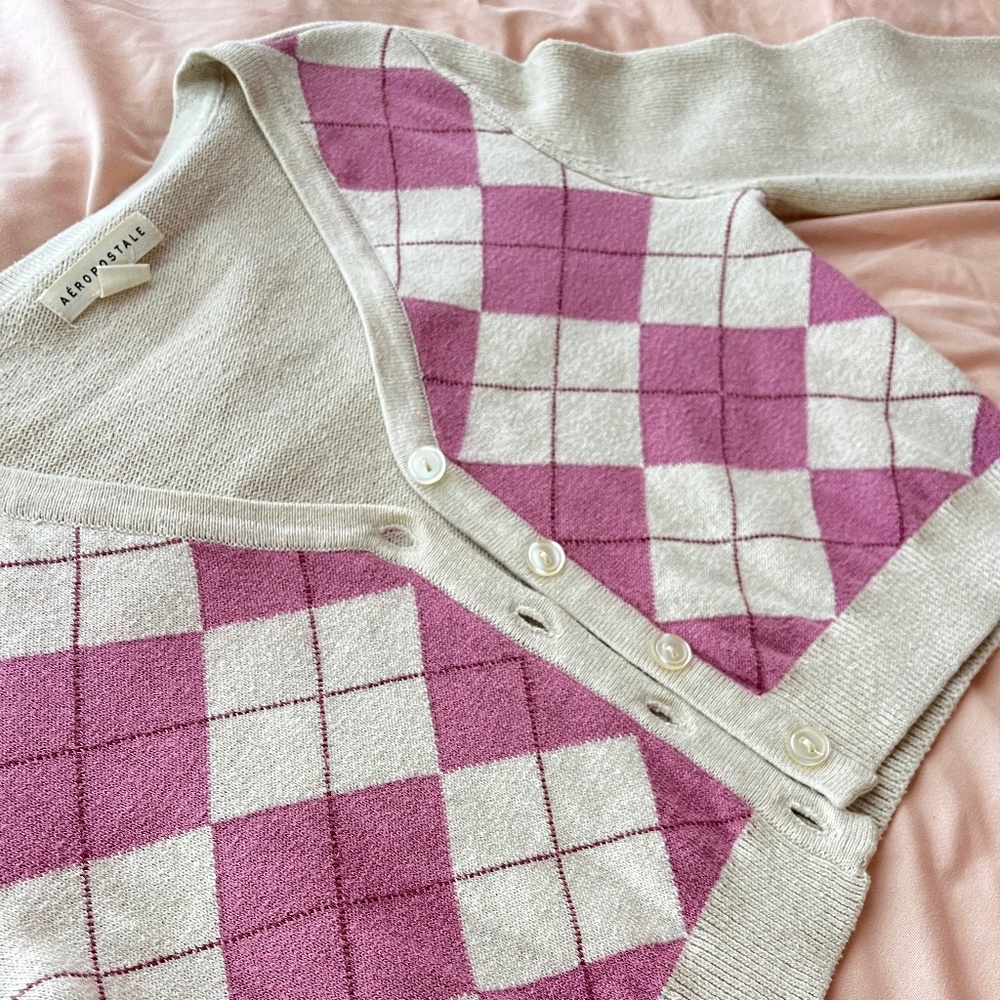 aeropostale argyle cropped v-neck cream & magenta cardigan